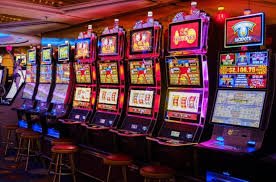 Live-dealer blackjack table streaming on king1777 mobile app